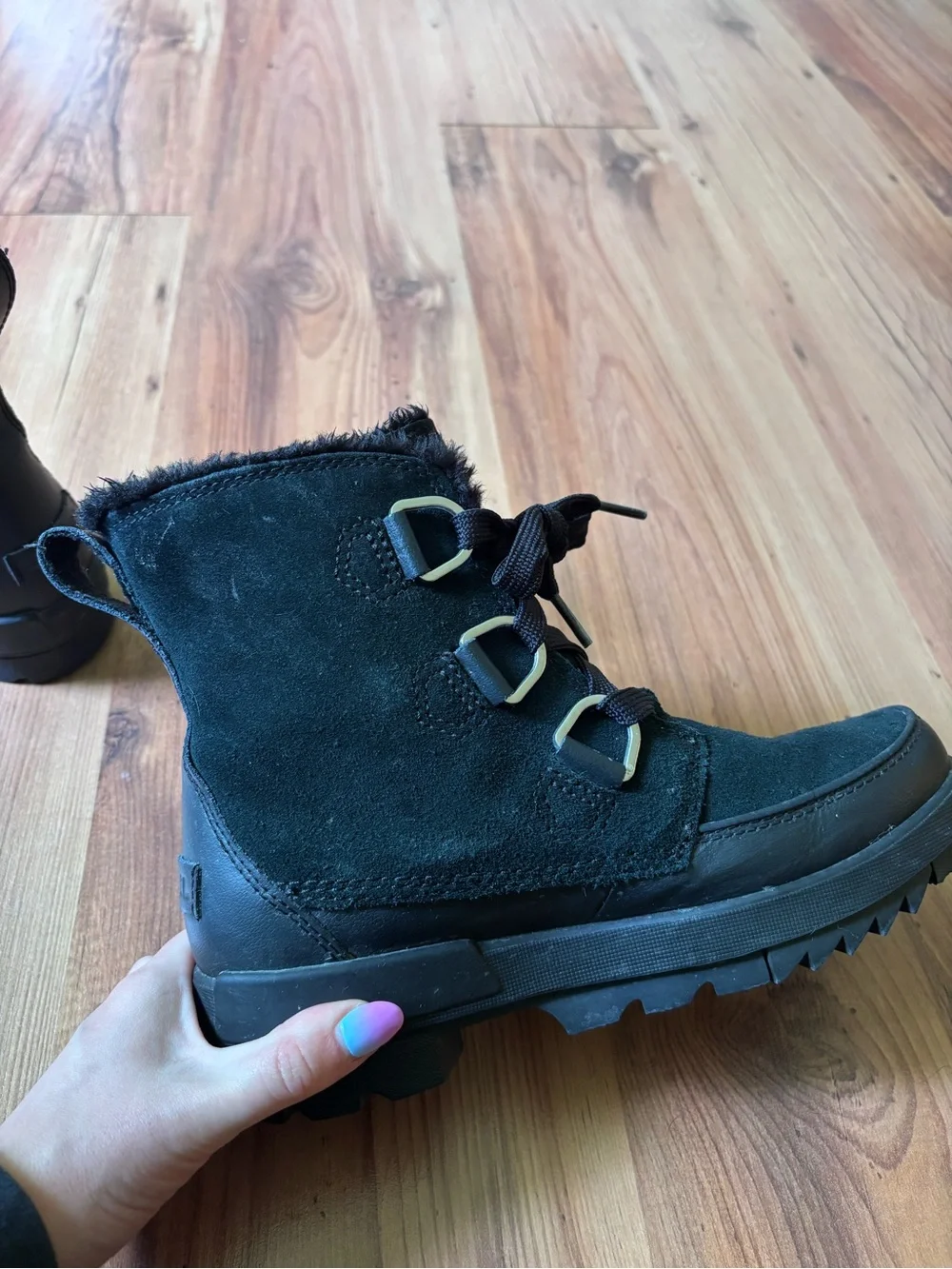 Sorel Tivoli IV all-black winter ankle boots - Picture 9 of 11